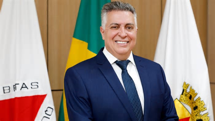 Álvaro Damião, prefeito em exercício de BH, propõe municipalizar trecho da MG-010