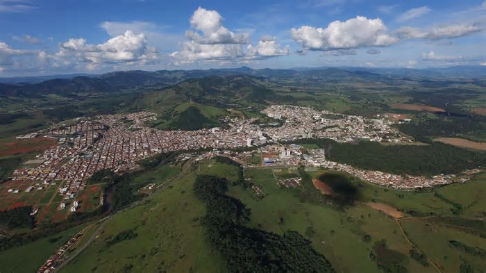 Bloco do Urso 2025: a folia em Santa Rita do Sapucaí e as opções de hospedagem