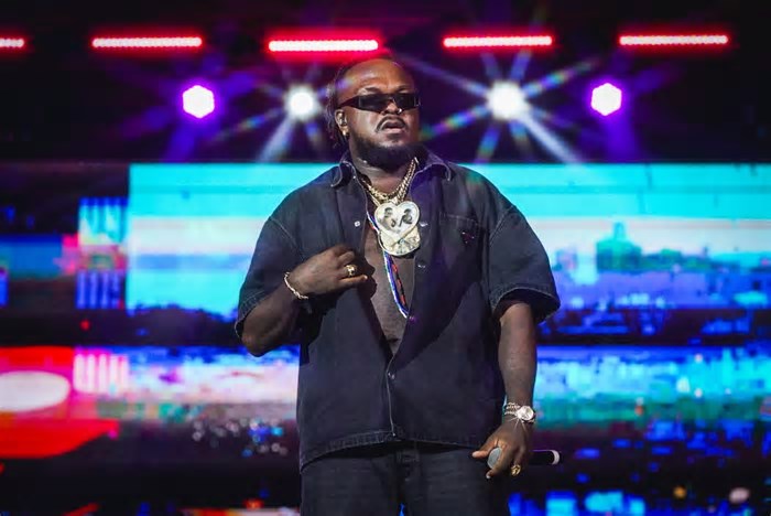 Rapper Djonga estreia bloco de Carnaval em BH