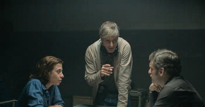 ‘Ainda Estou Aqui’ é favorito ao Oscar após polêmicas de ‘Emilia Pérez’, afirma ‘The Guardian’