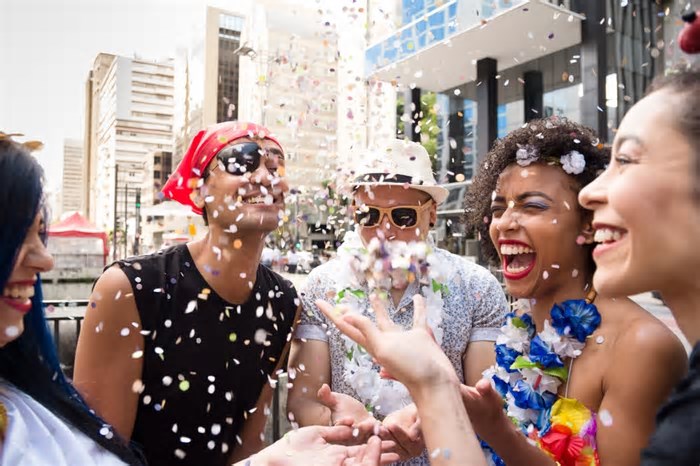 Riachuelo, C&A, Coca-Cola Femsa e outras varejistas realizam ações para o Carnaval 2025