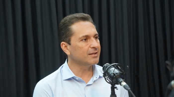 Leandro Vilela moderniza iluminação pública de Aparecida