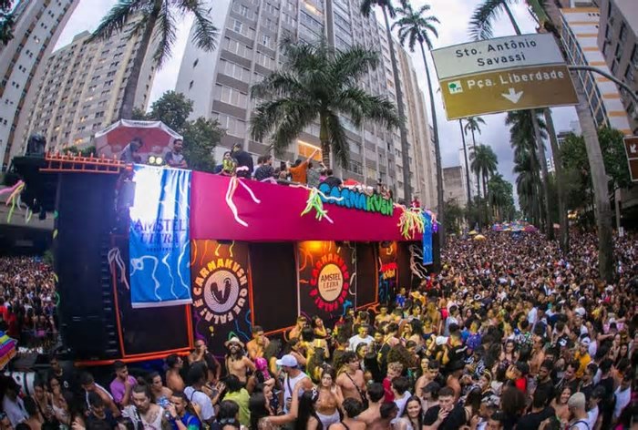 Carnaval de Belo Horizonte 2025 com quantidade absurda de blocos; veja a programação oficial