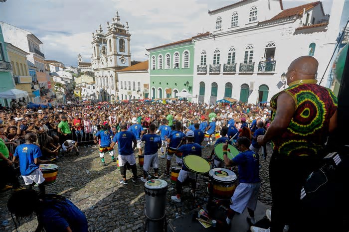 Carnaval deve movimentar R$ 4,5 bilhões no comércio e turismo na Bahia, estima Fecomércio