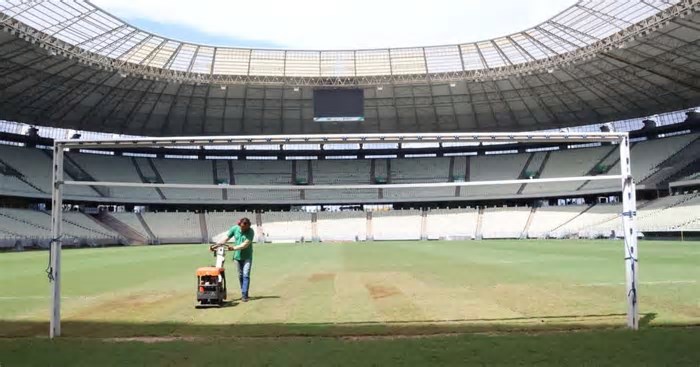 Fortaleza e Ceará duelam em partida marcada pelo retorno do Castelão