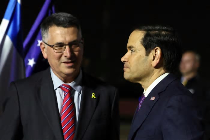 Secretário de Estado americano chega a Israel em primeira etapa de viagem pelo Oriente Médio