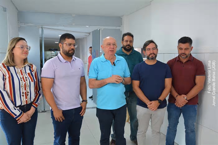 Prefeito José Ronaldo diz que feirenses não precisam mais ir a Salvador para realizar endoscopia e que mutirão de exames avança
