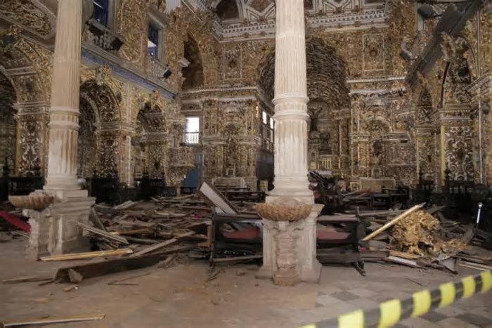 Iphan contrata obras emergenciais em igreja de Salvador onde teto desabou