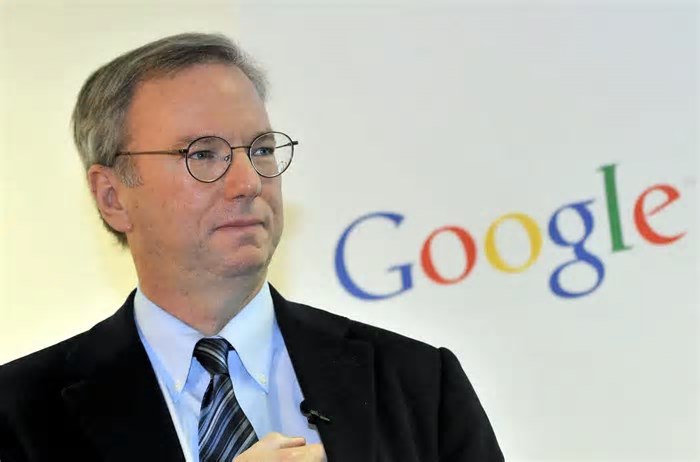 Ex-CEO do Google alerta sobre os perigos da Inteligência Artificial nas mãos erradas