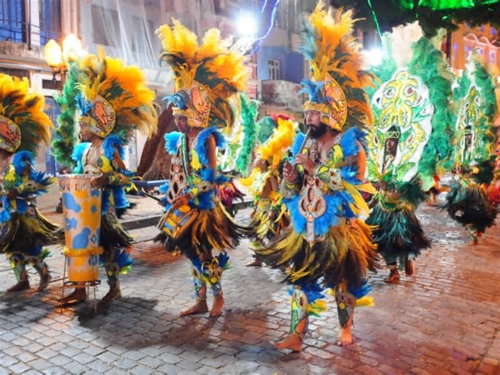 Carnaval 2025: Caboclinhos e Tribos Indígenas marcaram o Bairro do Recife nesta terça-feira (25)