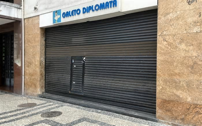 Ex-frequentadores lamentam fechamento de histórico galeto no Centro do Rio