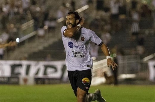 Botafogo-PB anuncia retorno do atacante Henrique Dourado, ex-Fluminense e Palmeiras