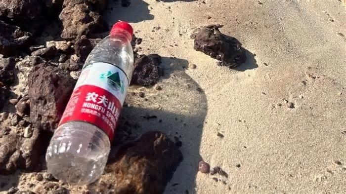 A água chinesa que você nunca bebeu, mas estraga sua praia preferida