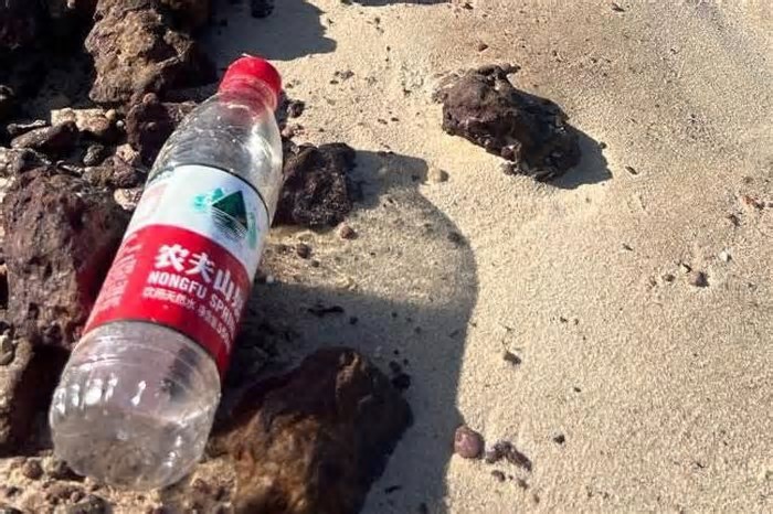 A água chinesa que você nunca bebeu, mas estraga sua praia preferida