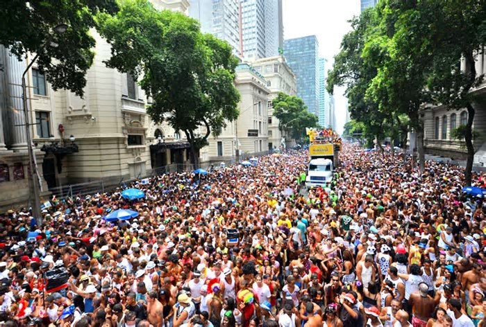 Alerta para o carnaval: cuidados com a pele durante a folia