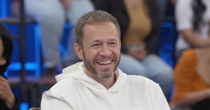 Tiago Leifert revela ex-BBB favorito e diz manter contato com participantes; veja vídeo