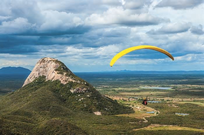 Com diversas opções, Quixadá se destaca como polo de turismo de aventura no Ceará