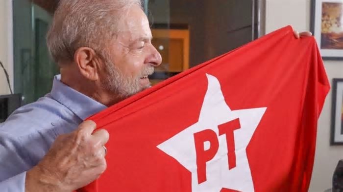 No Rio, PT comemora 45 anos de fundação com presença de Lula