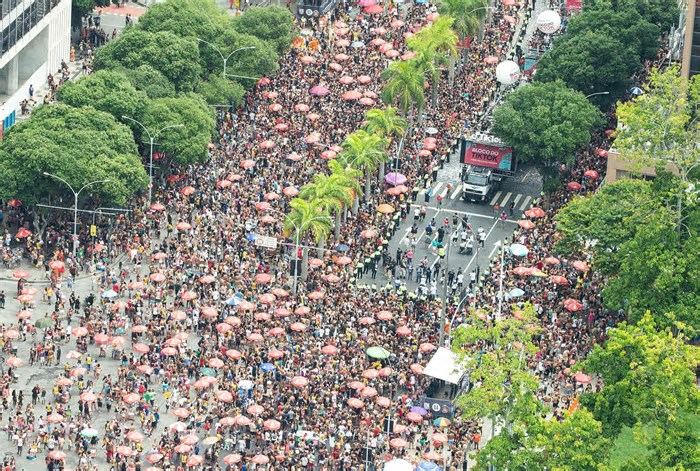 Último sábado de pré-carnaval no Rio tem Bloco da Favorita, Céu na Terra e mais 55 desfiles; monte seu roteiro