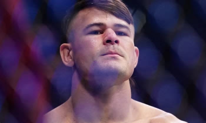 Diego Lopes discute com ex-campeão após ser confirmado em luta pelo título do UFC
