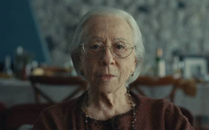 'Ainda Estou Aqui' vence o prêmio de Melhor Filme Brasileiro da Abraccine