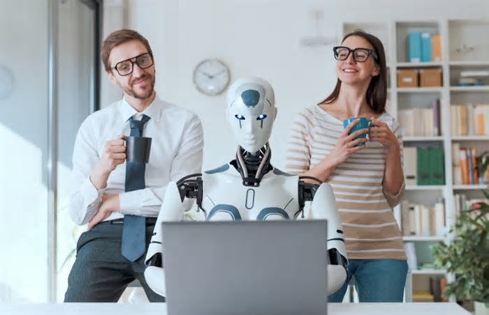 A maioria das empresas usa inteligência artificial para ensino e treinamentos, diz estudo