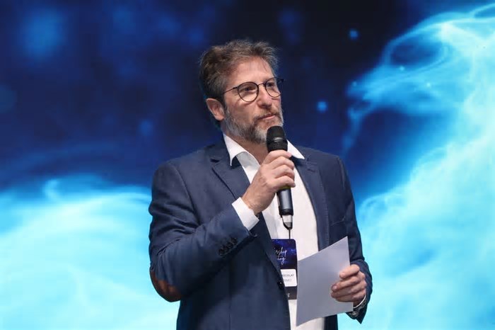 ‘O Brasil precisa de uma reciclagem industrial’, avalia líder de multinacional francesa de software