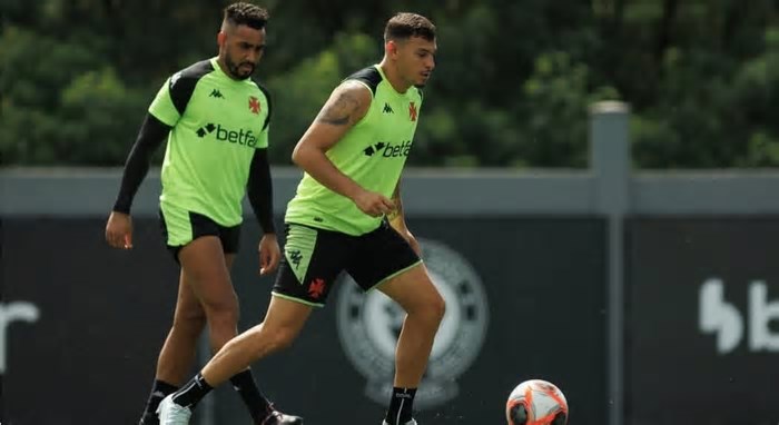 Sampaio Corrêa x Vasco - Briga na parte de cima do Carioca
