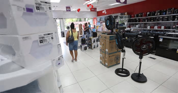 Vendas de ventiladores e ares-condicionados disparam em Caxias do Sul com a onda de calor