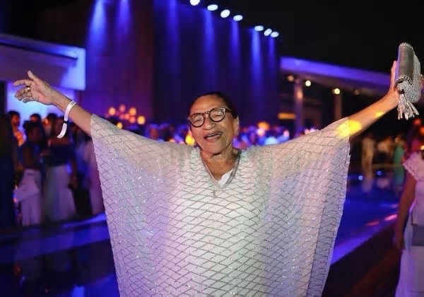 Licia Fabio promove feijoada para convidados no Gero Fasano neste domingo (16)