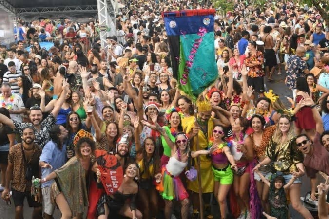 Atenção, foliões! O CB Folia vem aí e vai premiar os melhores do carnaval