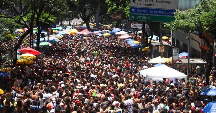Saiba quais os 10 melhores blocos de Carnaval para encontrar um crush em BH