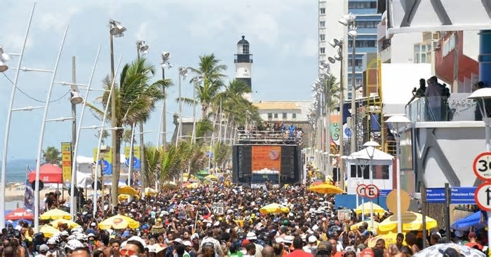 ABIH-BA prevê crescimento no setor hoteleiro para o Carnaval 2025 e destaca destinos baianos mais procurados
