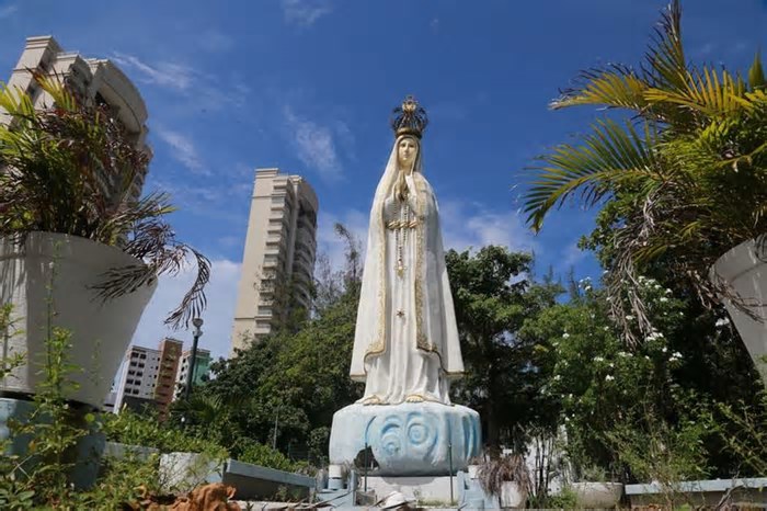 Estátua de Nossa Senhora de Fátima, em Fortaleza, passará por obras de revitalização