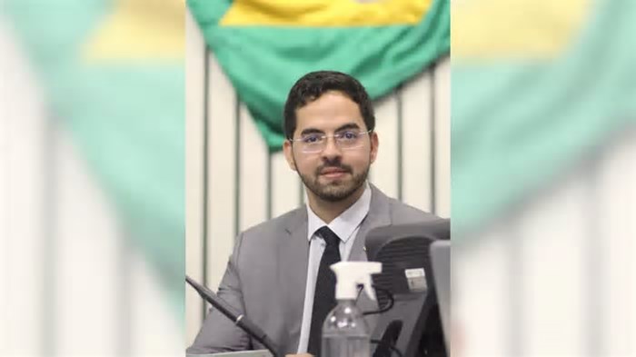 Deputado Davi de Raimundão considerou uma vitória para Juazeiro a continuidade do voo para Fortaleza