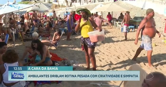 Vendedores ambulantes conquistam turistas em Salvador (BA)