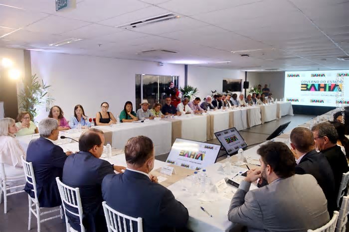 Governador Jerônimo Rodrigues anuncia manutenção tarifa do metrô e transporte da RMS para 2025
