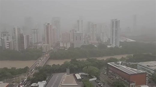 Deslizamento de barreira deixa cinco vítimas fatais na Região Metropolitana do Rio