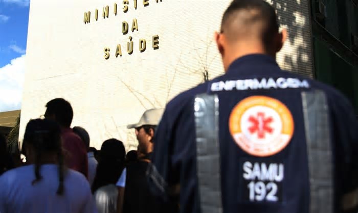 Piso da enfermagem: Ministério da Saúde define valores da assistência financeira complementar