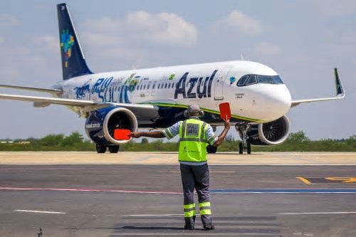 Bastidores da aviação: você sabe o que faz um fiscal de pátio?