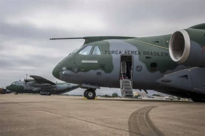 Saiba como viajar de graça em aeronaves da FAB