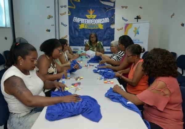 Prefeitura de Salvador oferece oficina gratuita de customização de abadá no Cabula