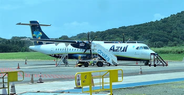 Comissária fica ferida após avião da Azul passar por turbulência entre Fernando de Noronha e Recife