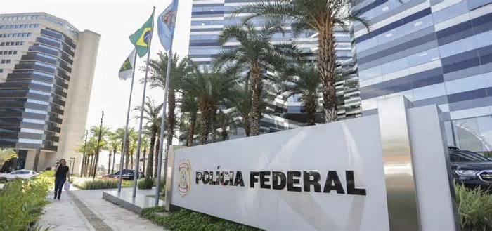 PF deflagra operação contra suspeito de ameaçar Lula
