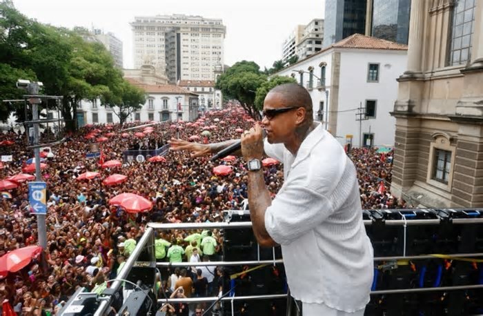 Megabloco de Léo Santana, Spanta Neném e bloco do Queen são algumas atrações do carnaval do Rio neste fim de semana; confira