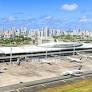 Pernambuco investe em rotas internacionais, incluindo voos diretos para o Porto e possíveis ligações para Madrid, fortalecendo o turismo.