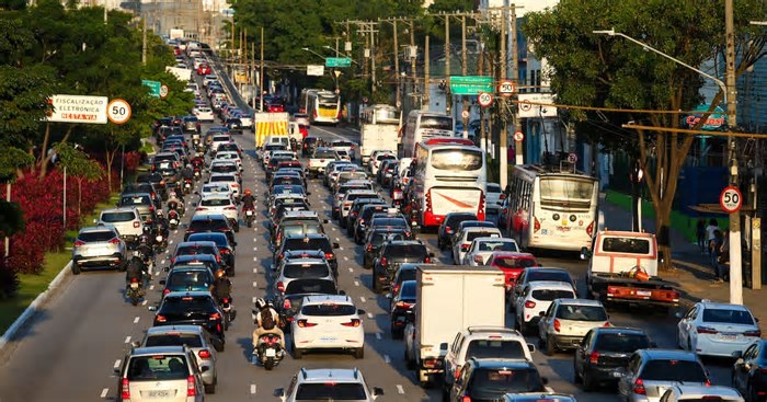 Trânsito de SP tem redução inédita do nº de viagens: por que isso surpreendeu pesquisadores?