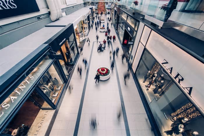 Shoppings crescem 1,9% em 2024 e, mesmo com base fraca, projeção é alta de 1,6% em 2025