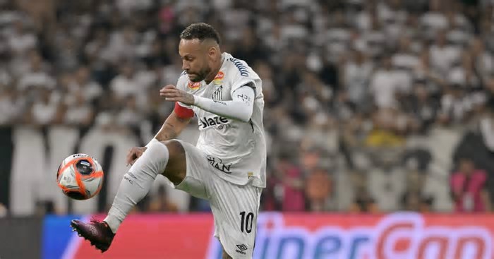 Fabricante de bola do Paulistão rebate crítica de Neymar e promete procurar clubes e jogadores