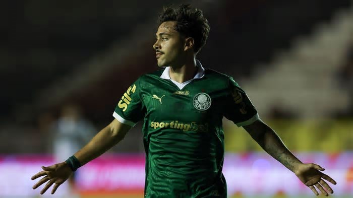 Elogiado no Palmeiras, Maurício revela inspiração em Harry Kane e Messi